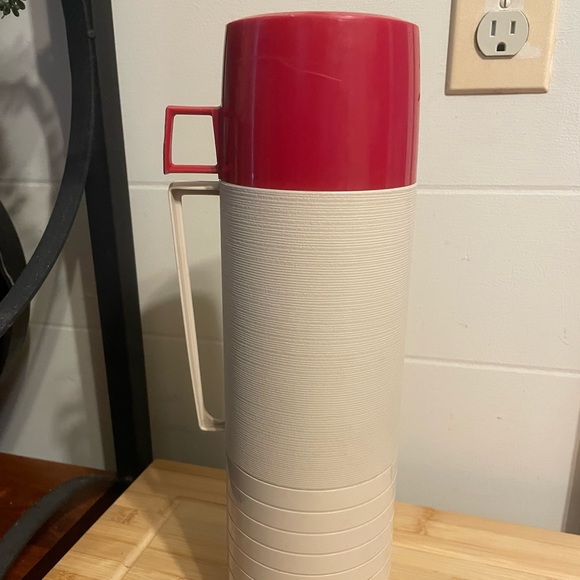 Vintage Thermos - Picture 1 of 8